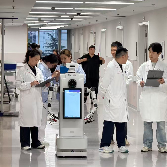 全国首款用于临床导诊的具身智能机器人落地上海第六人民医院